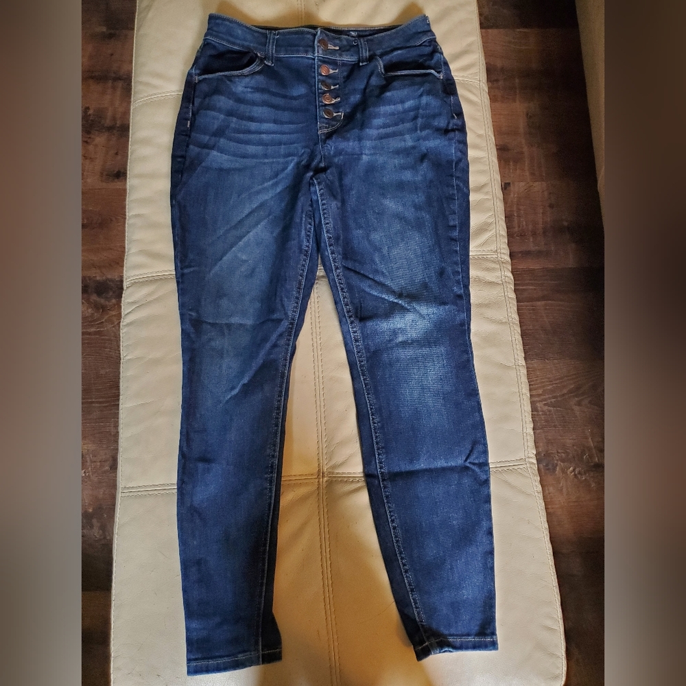 Maurices high rise button fly jeggings size m short